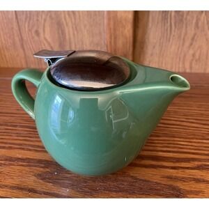 Hues N Brews  Personal Green Ceramic Teapot  With Removable Lid  - Flaw